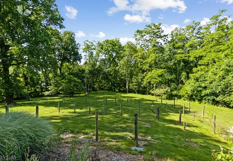 52 Kitchell Rd — Photo 24