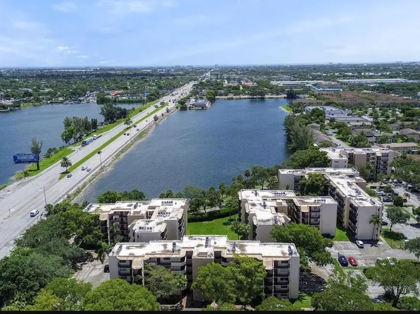 3550 Blue Lake Drive #404, Pompano Beach, FL 33064
