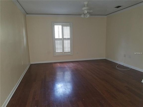 3rd image of 3210 W Gandy Blvd