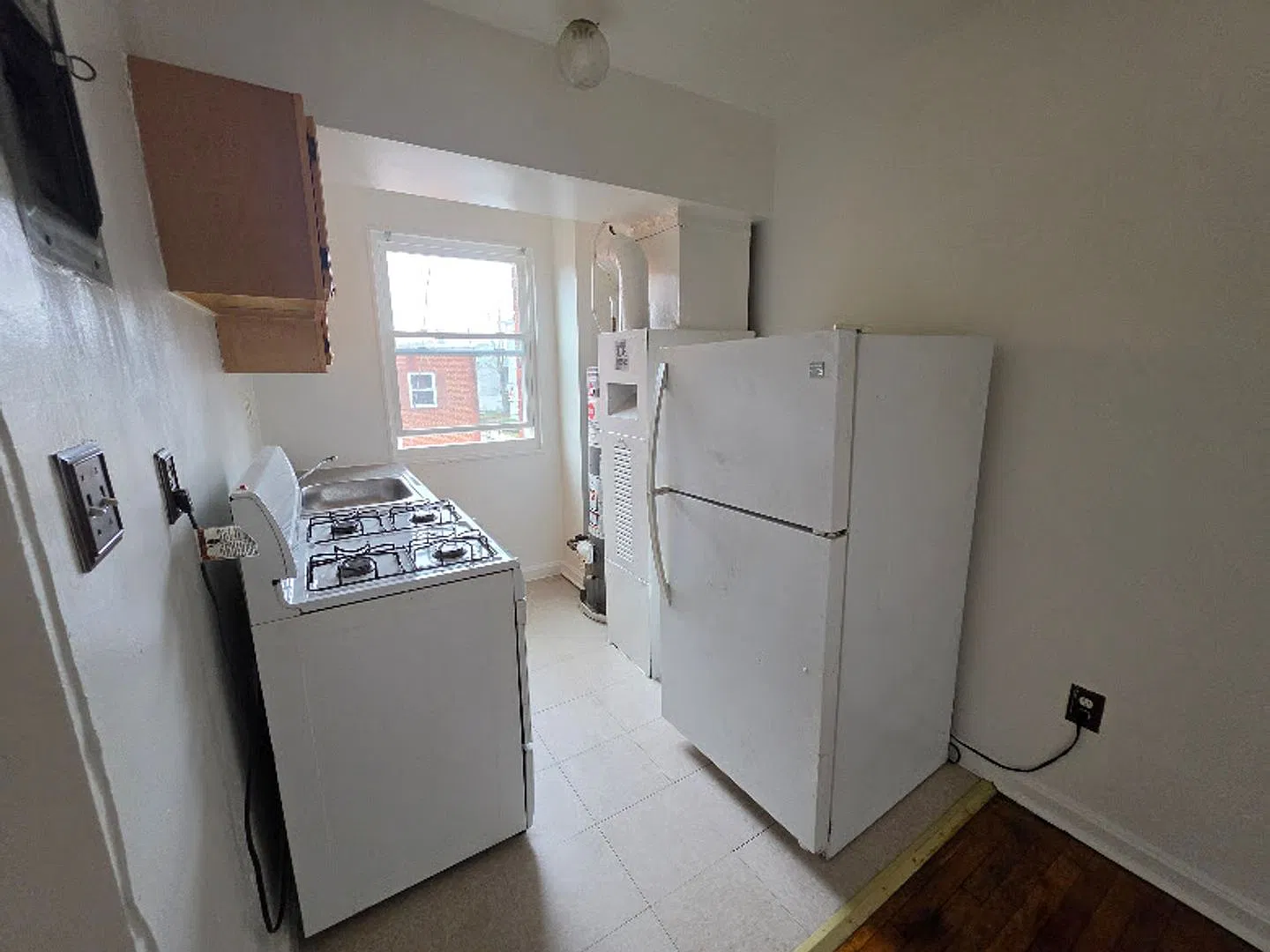 1020 45TH ST NE — Photo 4