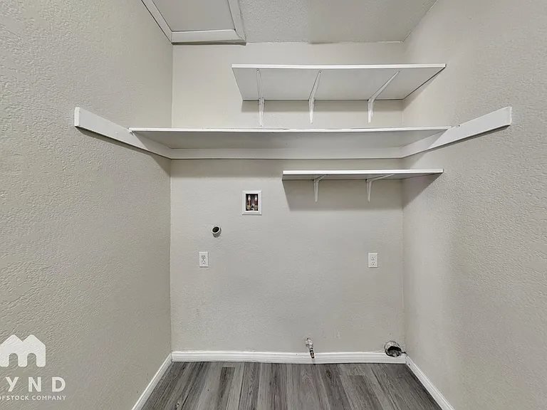 5825 Goodsprings Ct — Photo 14