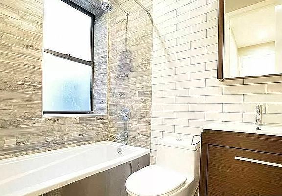 4th image of 421 Rogers Ave APT B3