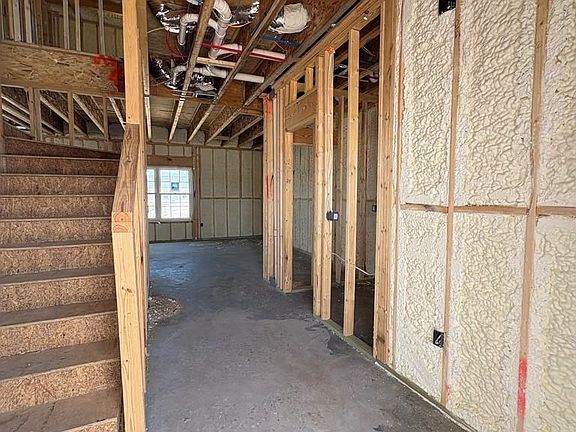 4th image of 17 Gill St SW