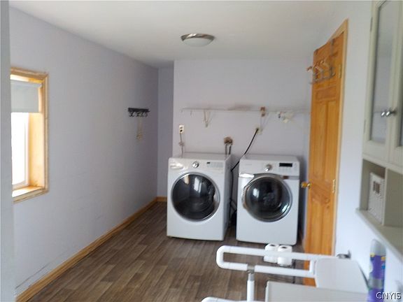 5th image of 10846 Baker Rd