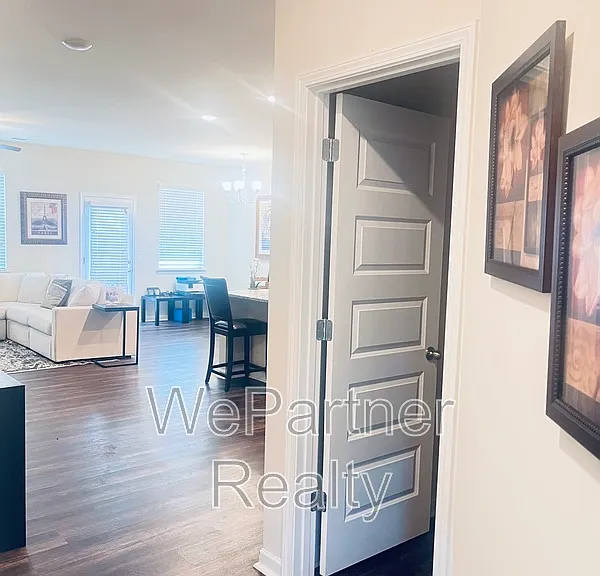 108 Peterson St NW — Photo 13