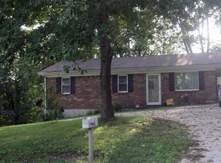 675 Hardwicks Creek Rd, Clay City, KY 40312