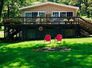 188 Center Point Dr, Montezuma, IA 50171