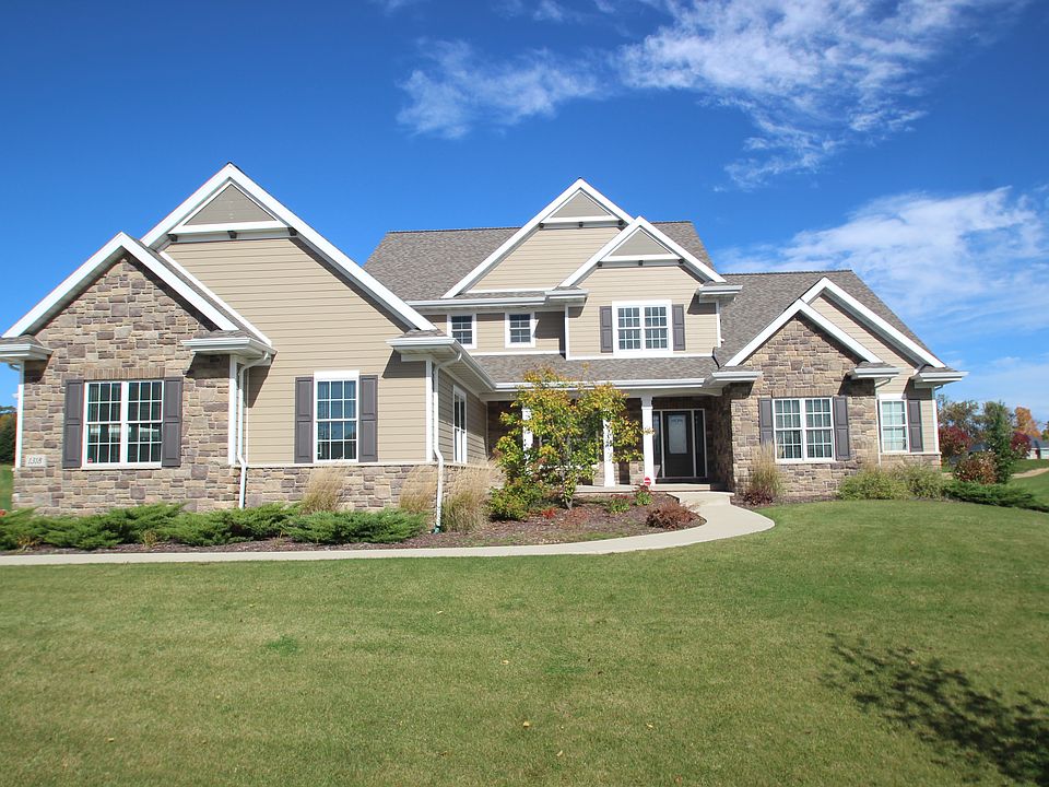 2nd image of 1318 S Sedona Cir
