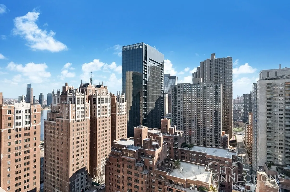 トップス RECOGNIZE XL Manhattan Record MURO 20 Pine Street #2415, New York, NY 10005 Property for rent