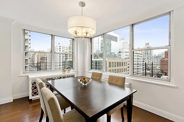 Sold by Nest Seekers International | media 17