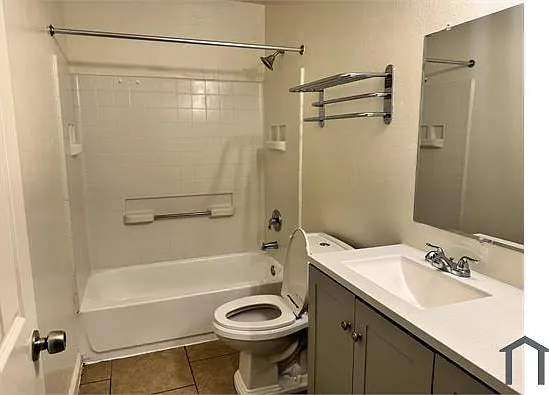 115 W Hill Dr #11 — Photo 9