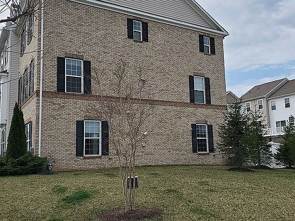 4th image of 523 Long Wall Dr