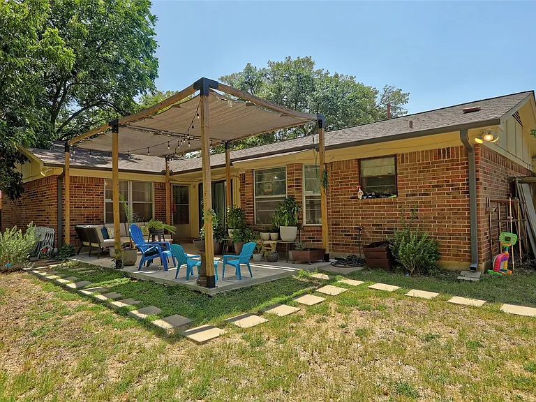 1615 Shelmar Ct — Photo 14