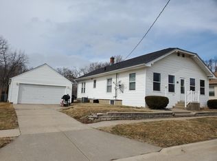2207 Miller St, Burlington, IA 52601