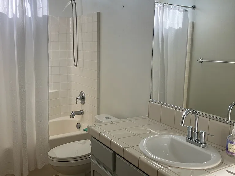 Compass Ave — Photo 9