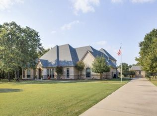 102 Aquilo Ct, Aurora, TX 76078