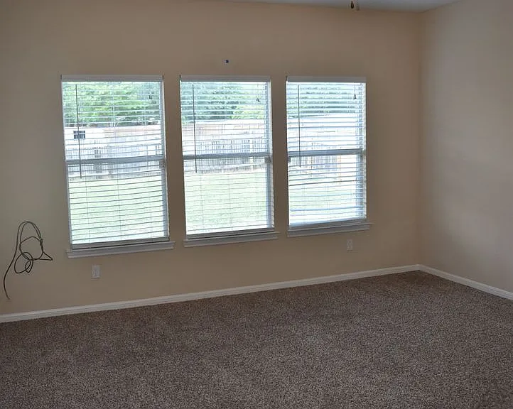 509 Lakota Ln — Photo 18