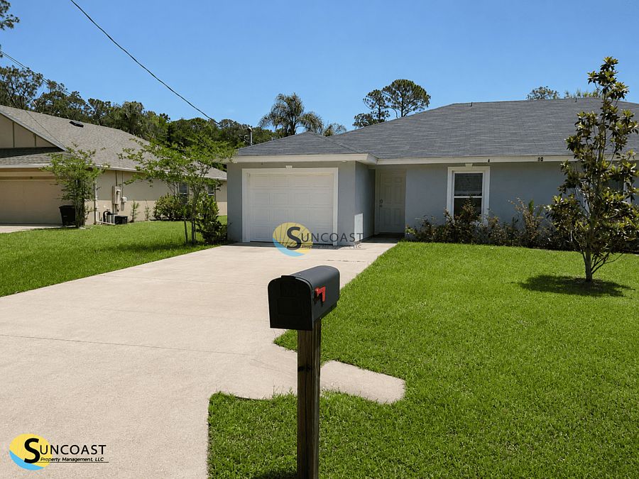 1st image of 10 Ullock Pl #A