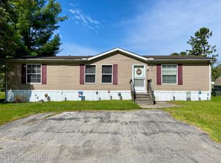 6063 Eastwood Dr, Burtchville, MI 48059