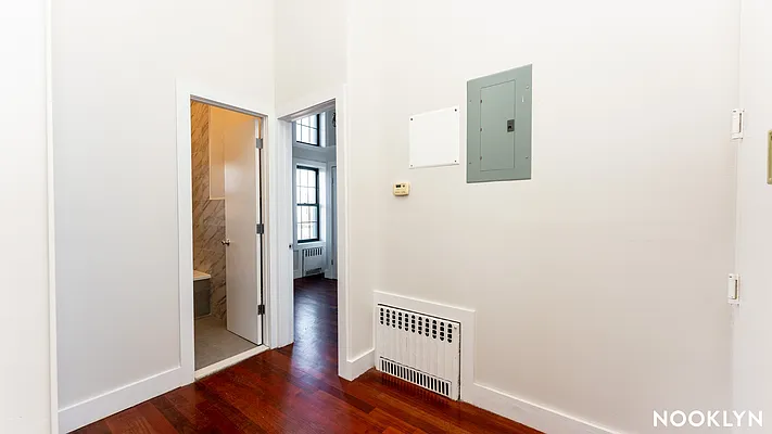 Rented by Nooklyn NYC LLC | media 14