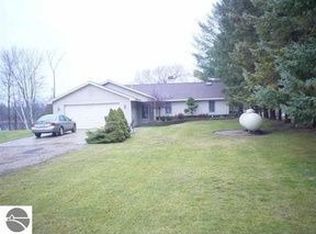 4636 Oak Rd, West Branch, MI 48661