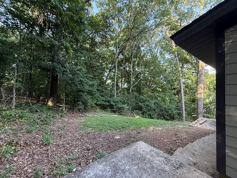 2825 Ridgemont Dr — Photo 23