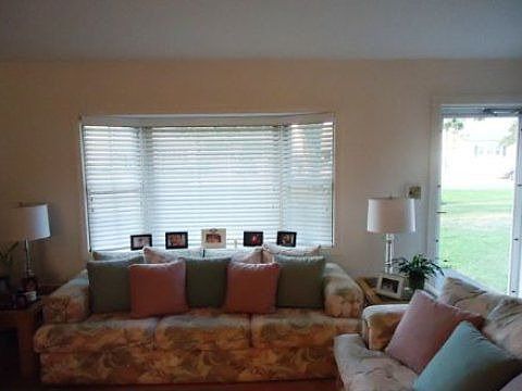3rd image of 46 Argyle Dr