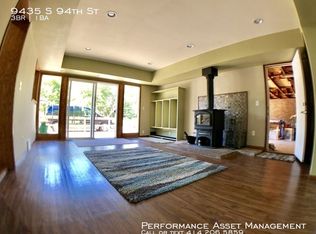 9435 S 94th St, Franklin, WI 53132