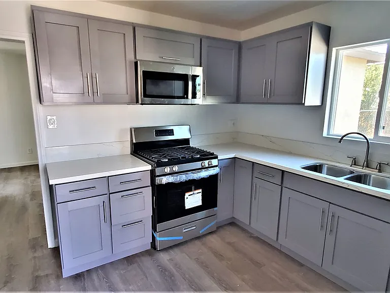 706 W Euclid Ave — Photo 26