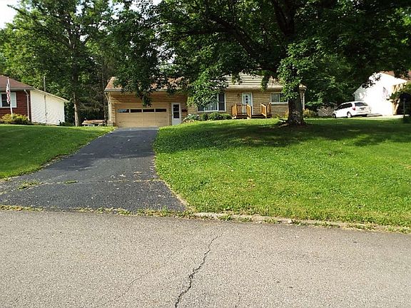 2nd image of 1448 Lascerne Cir S
