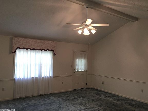 5th image of 2313 Charlestowne Dr