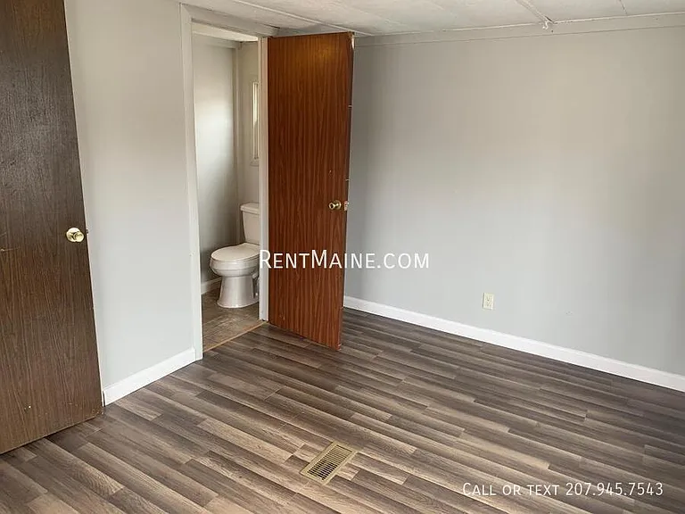 681 Main Rd N #40 — Photo 9