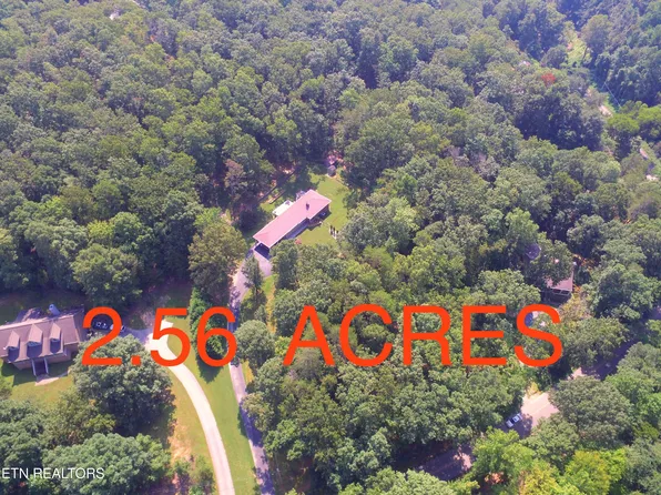 8200 Lakeland Dr, Lenoir City, TN 37772