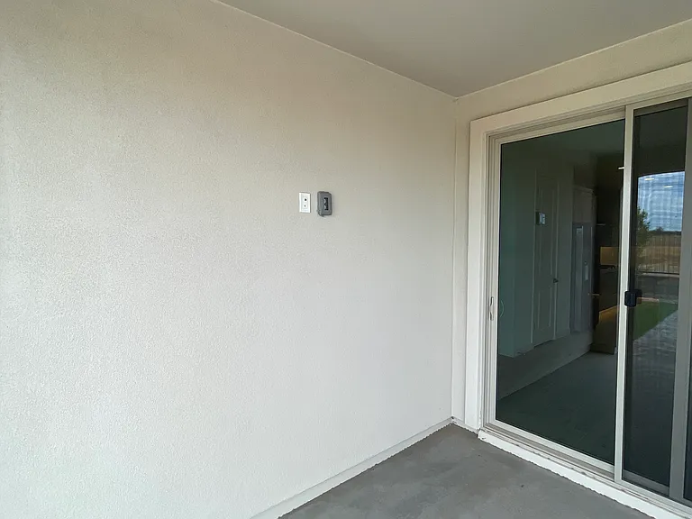 7938 W Griswold Rd — Photo 34
