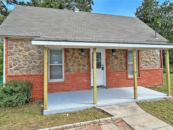 221 N C St, Rogers, AR 72756