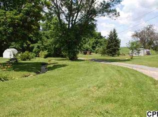 218 Leeds Rd, Newville, PA 17241