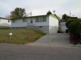 586 Roosevelt St, American Falls, ID 83211