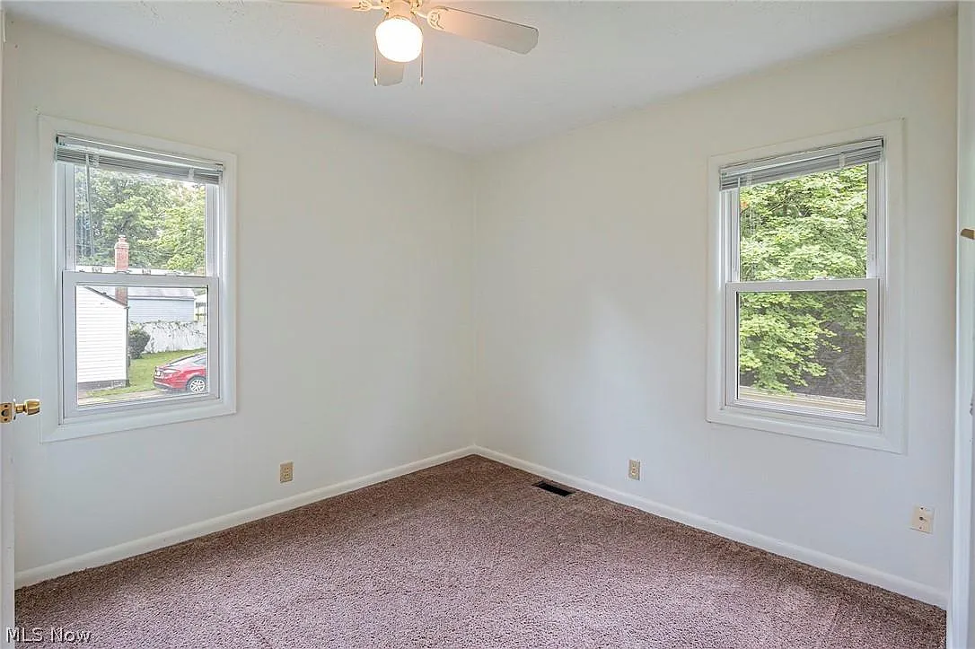 1132 Stoner St — Photo 4