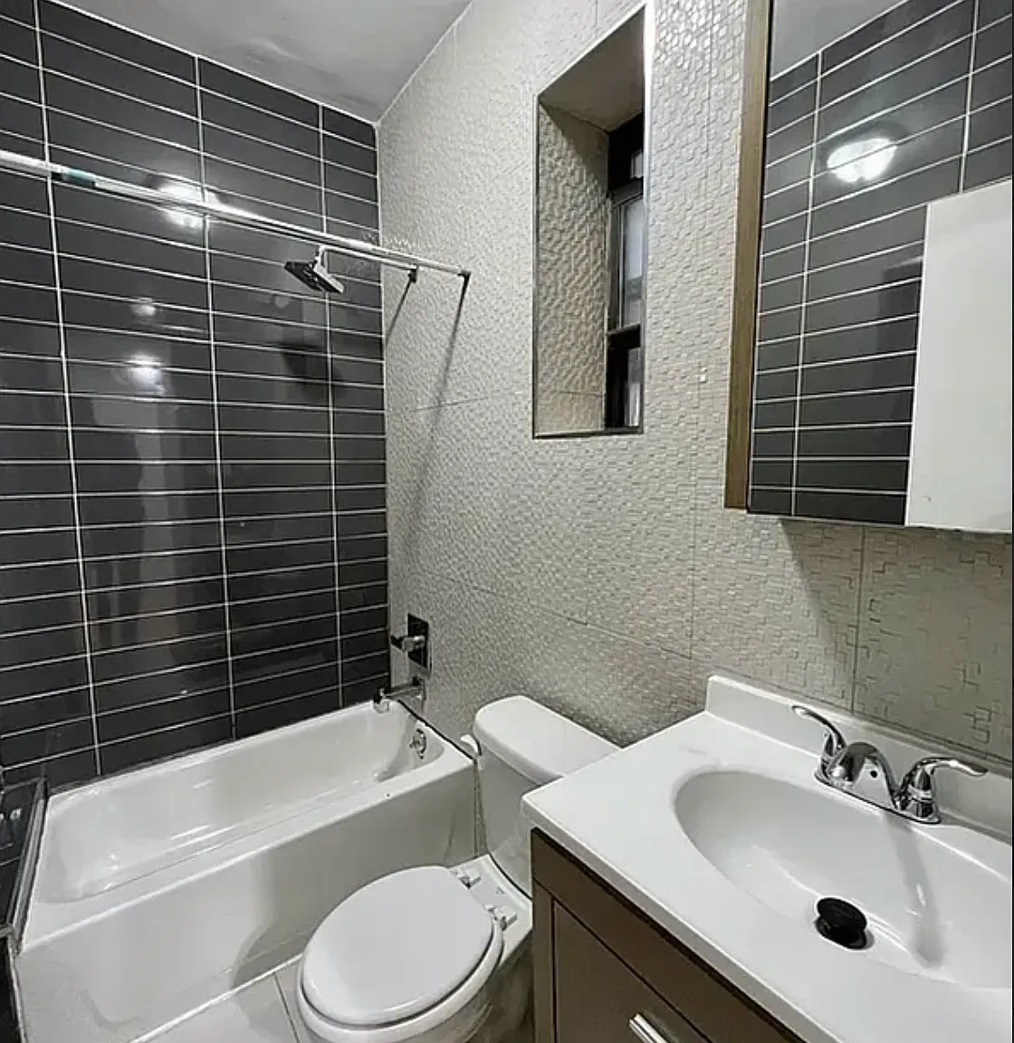 399 Chauncey Street — Photo 4
