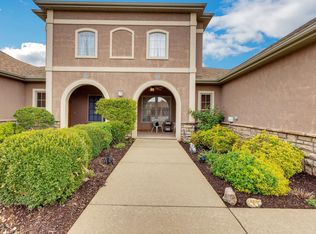 111 N Tuscany Dr, Hollister, MO 65672