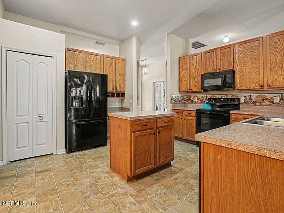 3rd image of 12197 CAPTIVA BLUFF Circle W