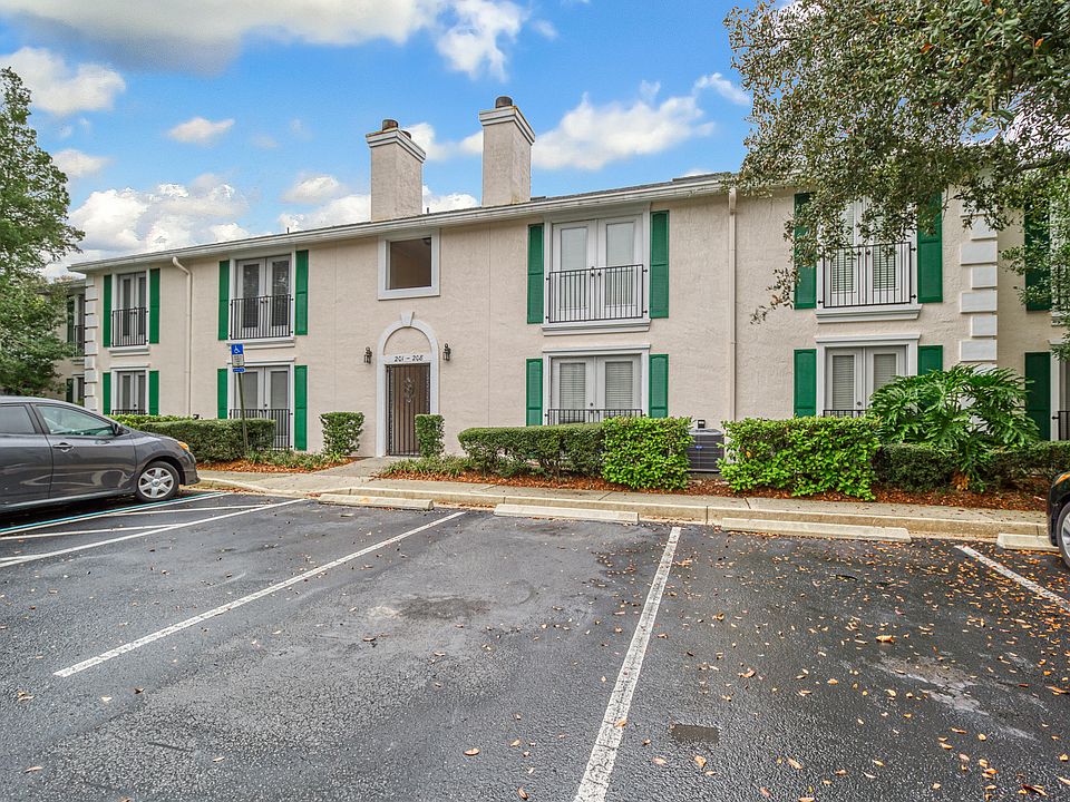 1st image of 13715 RICHMOND PARK Drive #201