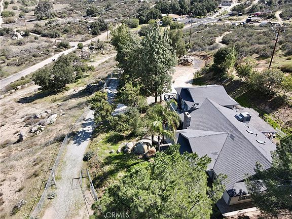4th image of 39100 Saddle Ridge Rd