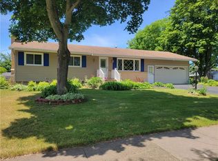 49 Capri Dr, Rochester, NY 14624