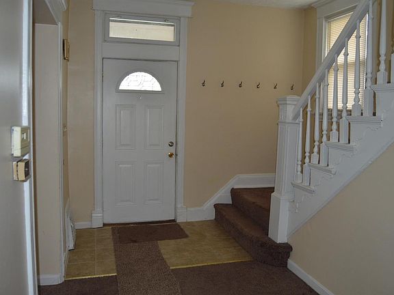 2nd image of 2335 Harper Ave