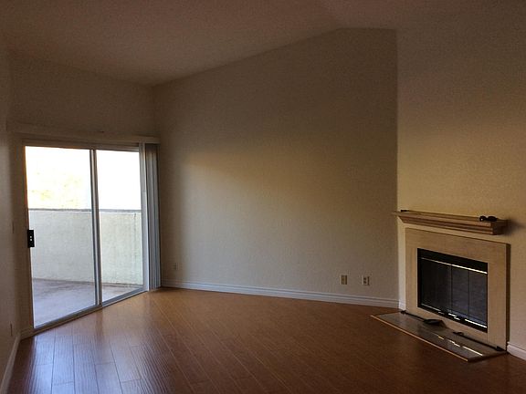 5th image of 5805 Oak Bend Ln Unit 410