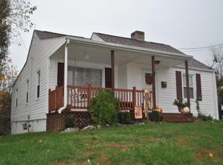507 Easton Rd, Pearisburg, VA 24134