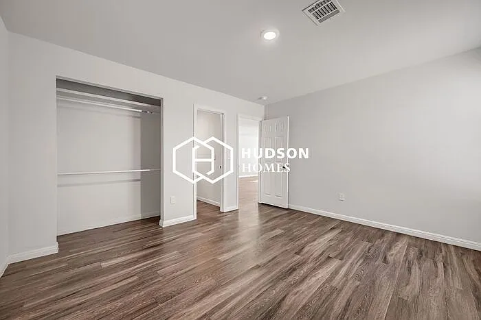 501 N Jefferson St — Photo 8