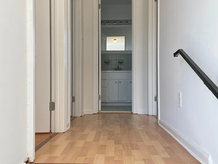 Upstairs hall to bedrooms