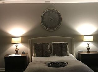 1837 Eagle Trace Dr, Greenwood, IN